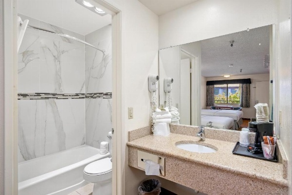 DOWNTOWN SLO INN - SAN LUIS OBISPO image 23